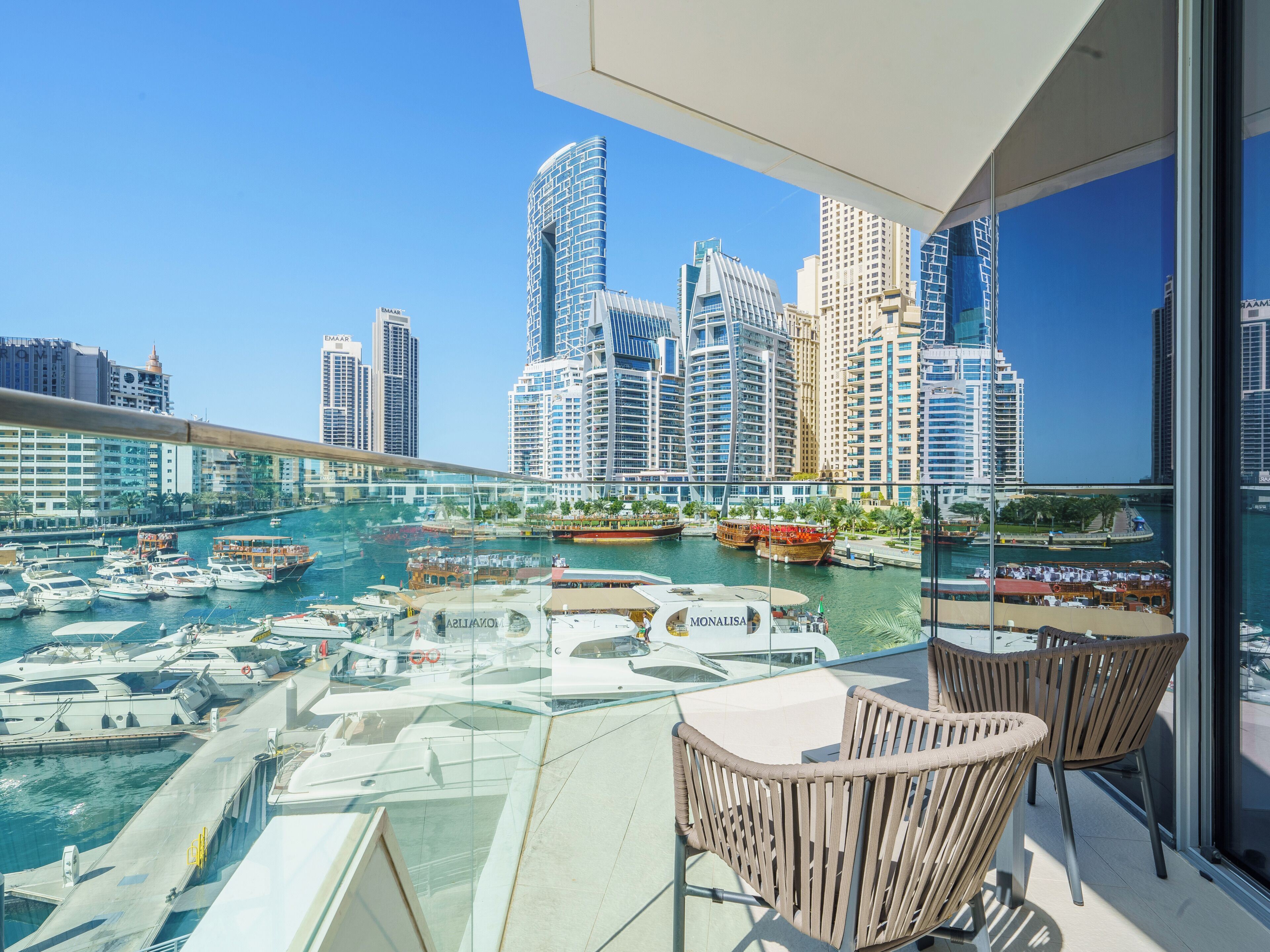 Luxury Apartment, Balcony, Marina View | Interior