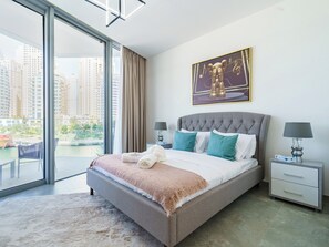 Luxury Apartment, Balcony, Marina View | Iron/ironing board, free WiFi - Lavish 2BR with Balcony-Full Marina View (Dubai)