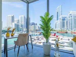 Luxury Apartment, Balcony, Marina View | Interior - Lavish 2BR with Balcony-Full Marina View (Dubai)