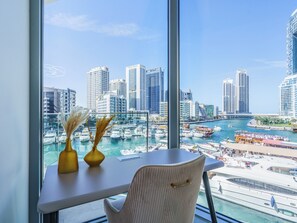 Luxury Apartment, Balcony, Marina View | Interior - Lavish 2BR with Balcony-Full Marina View (Dubai)