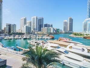 Luxury Apartment, Balcony, Marina View | Marina - Lavish 2BR with Balcony-Full Marina View (Dubai)
