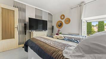 2 slaapkamers, een strijkplank/strijkijzer, wifi, beddengoed