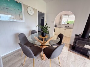 Dining - Three by the Sea-Stansbury- Close to the beach! Off Peak special available! (Stansbury)