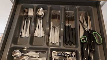 Apartment, Balcony, Courtyard View | Private kitchen