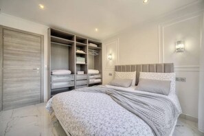 1 bedroom, iron/ironing board, WiFi, bed sheets - Prestigious apartment in Cannes (Provence-Alpes-Côte)