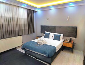 Standard Room, Balcony, Sea View | Desk, free WiFi - Koçi Hotel (Pazar)