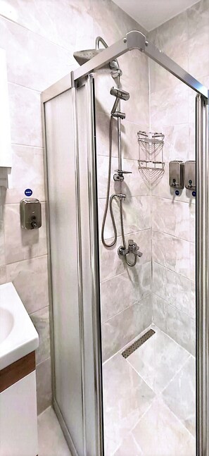 Standardzimmer, Balkon, Meerblick | Badezimmer