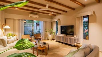 Luxury Villa, Balcony, City View | Living area