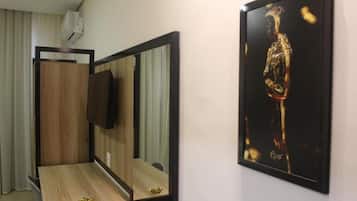 Standard Double Room | Dining