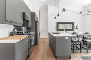 Private kitchen - LE-DRAVEUR (Shawinigan)