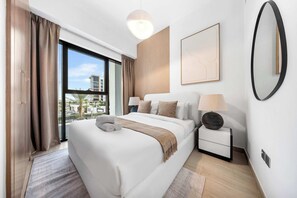 Iron/ironing board, WiFi, bed sheets - Free housekeeping visits during your stay - StayShort - Contemporary 2 Bed Retreat in Meydan for 6 (Meydan)