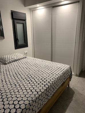 1 chambre, fer et planche Ă repasser, accĂšs au Wi-Fi (inclus)