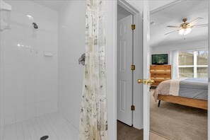 4 bedrooms, iron/ironing board, free WiFi, bed sheets - Spectacular Villa in Emerald Island Resort 4BR/3BA (Kissimmee)