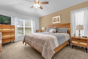 4 chambres, fer et planche à repasser, Wi-Fi gratuit, draps fournis