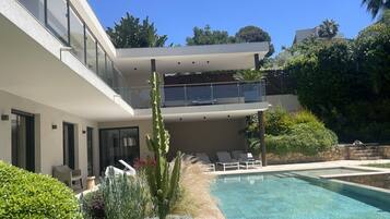 House, Smoking | 4 bedrooms