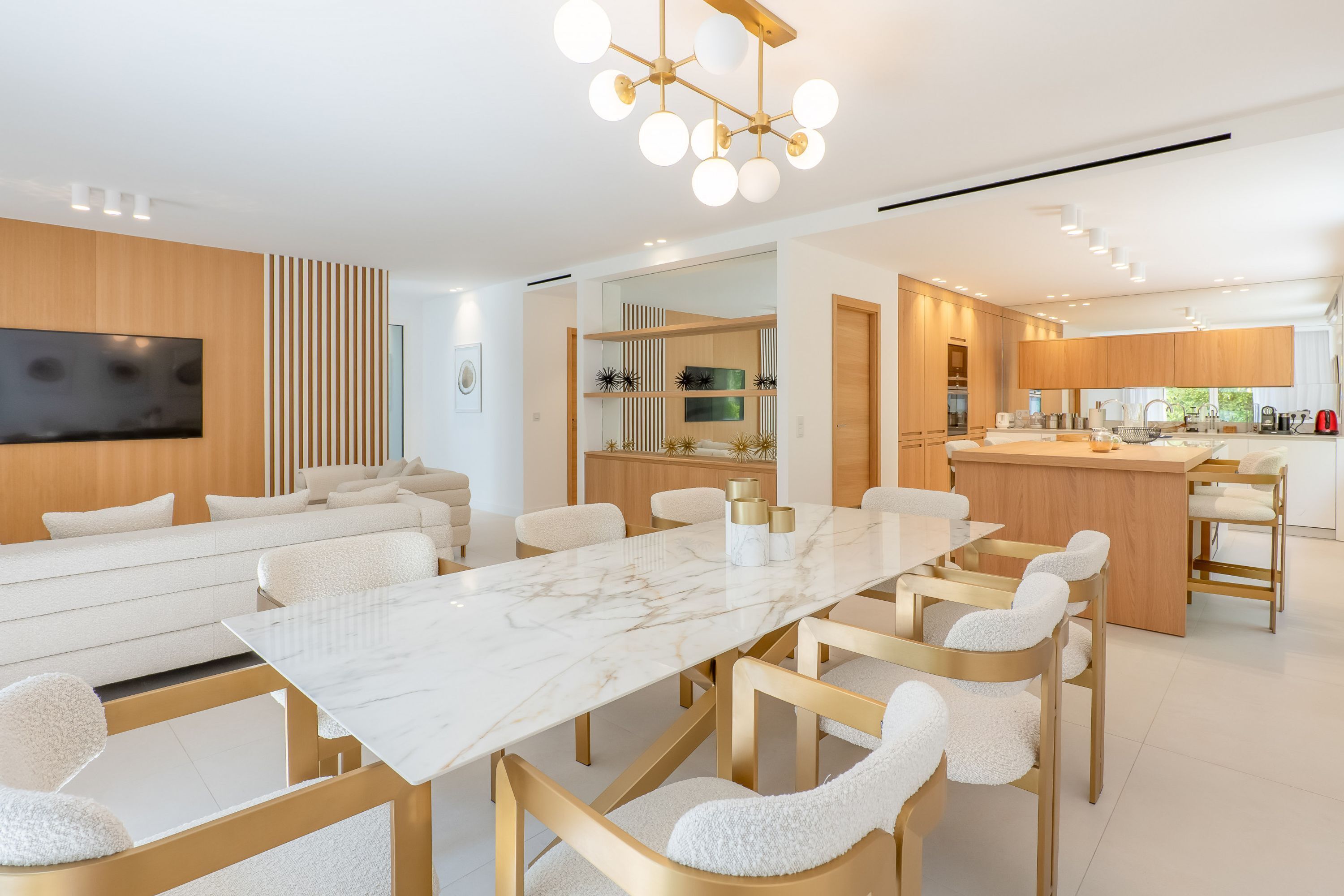 วิลล่า, สูบบุหรี่ได้