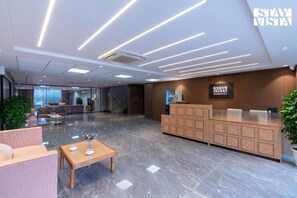 Lobby - StayVista Residences near Cyber City Hub (Gurugram)