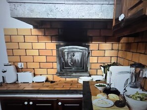 Private kitchen - Silva Melo Farmhouse (Lagoa)