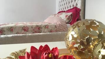 Apartment, 1 Bedroom, Fireplace