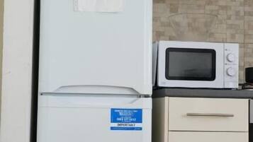 Apartment, 1 Bedroom, Fireplace | Private kitchen