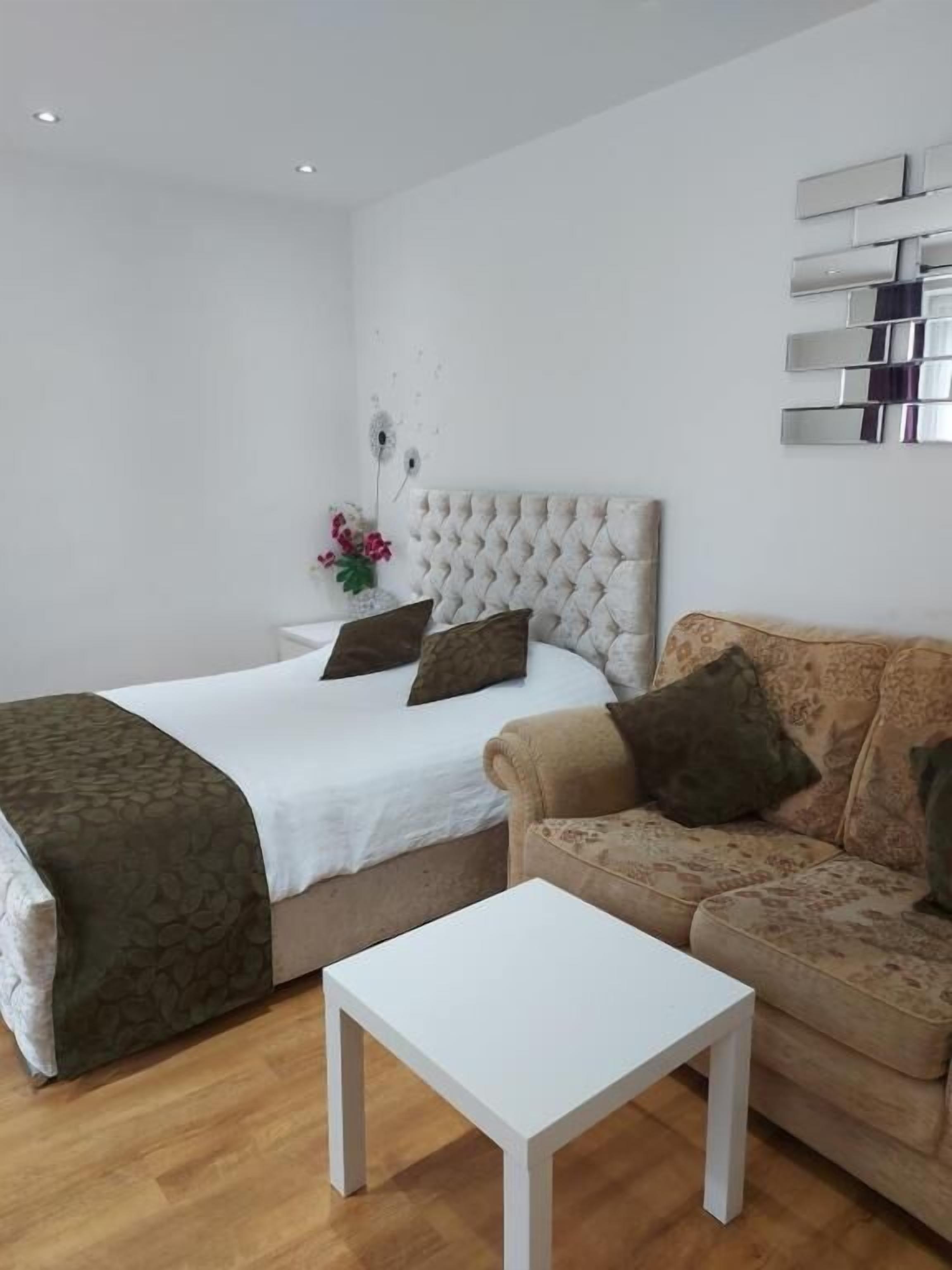 Apartment, 1 Bedroom, Fireplace