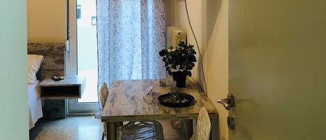 Iron/ironing board, free WiFi