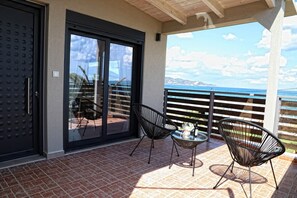 Terrace/patio - "Havana 2" Sea and Pool Apartment (Gazi)