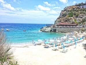 Beach - "Eleni" Sea  Luxury Apartment (Mades)