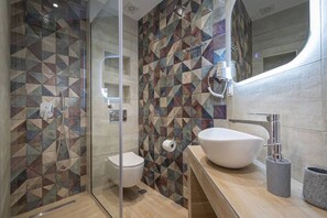 Hair dryer, towels - Sabbia Seafront Apartment 4 by RentalsPro (Nea Moudania)