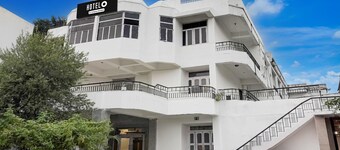 Classic With Balconyhotel Uruvela