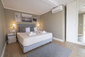 3 habitaciones, tabla de planchar con plancha, wifi y ropa de cama 