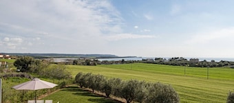 Villa Thea by RentalsPro