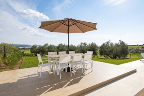 Outdoor dining - Villa Thea by RentalsPro (Nea Potidaia)