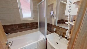 Double Room, Balcony | Bathroom - VILA BOJANA (Budva)