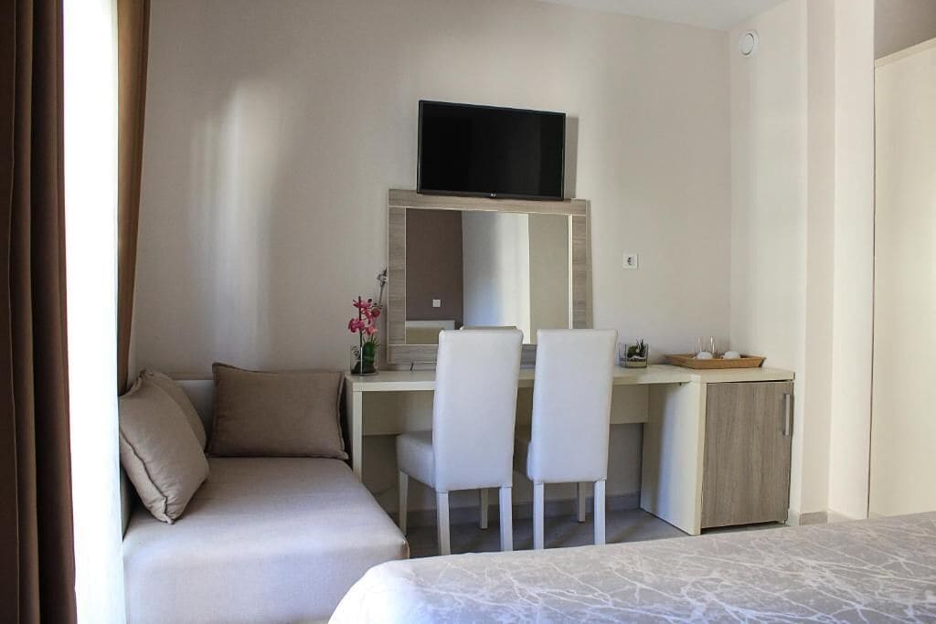 Double Room, Balcony