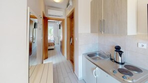 Familienapartment, Balkon | Eigene Küche