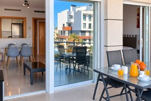 Outdoor dining - Anacasa Albatros MET Oliva Nova Golf AP465 (Oliva)