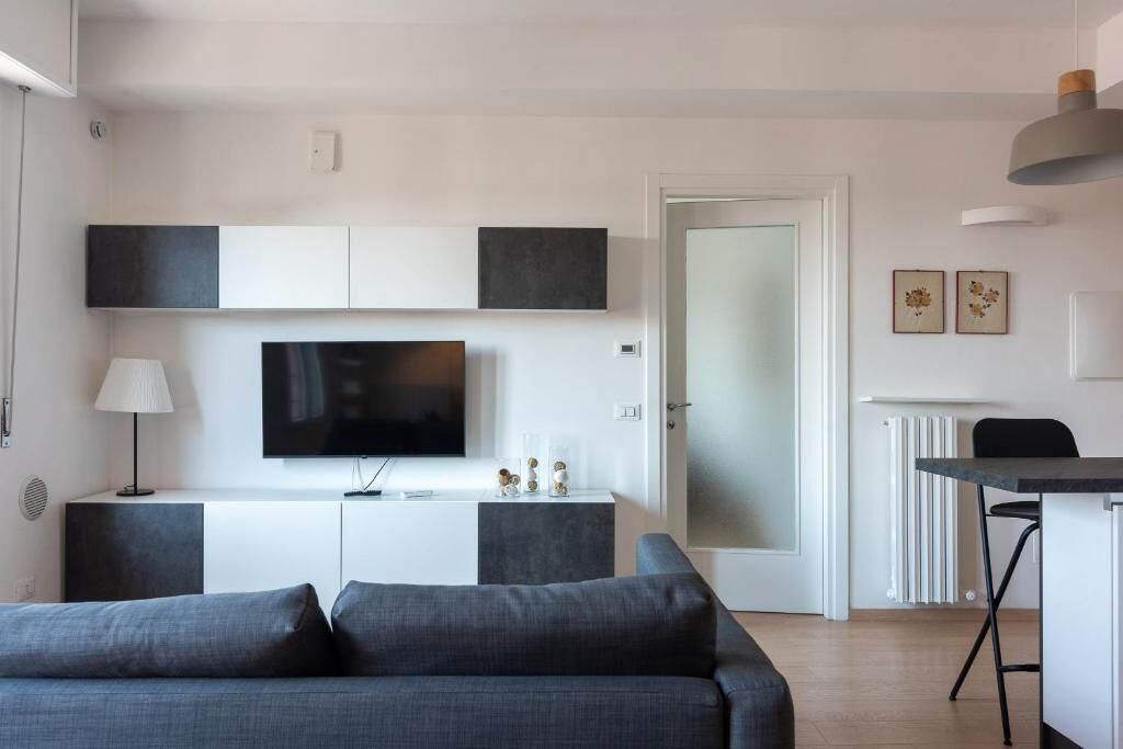 Deluxe Apartment, Courtyard View | Living area