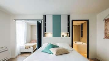 3 bedrooms, iron/ironing board, travel crib, free WiFi