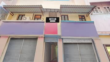 House | Exterior detail