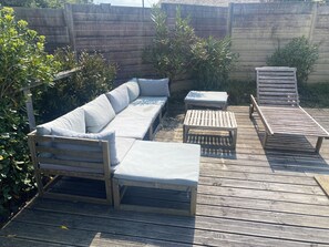 Terrace/patio - On the edge of the dune! sleeps 10, pool 100 m from the beach, all on foot!!! (Moliets-et-Maa)