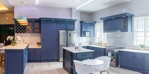 Luxury Apartment, Balcony, City View | Private kitchen - BELLEVIEW APARTMENTS (Kampala)