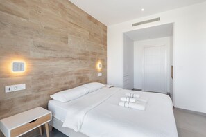 3 slaapkamers, een strijkplank/strijkijzer, wifi, beddengoed