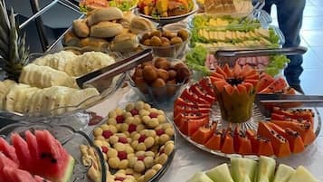 Superior Twin Room | Dining