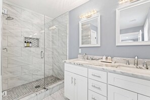 Shower, hair dryer, towels