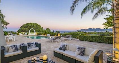 FRGK Contemporary Luxury Villa Panoramic Sea View