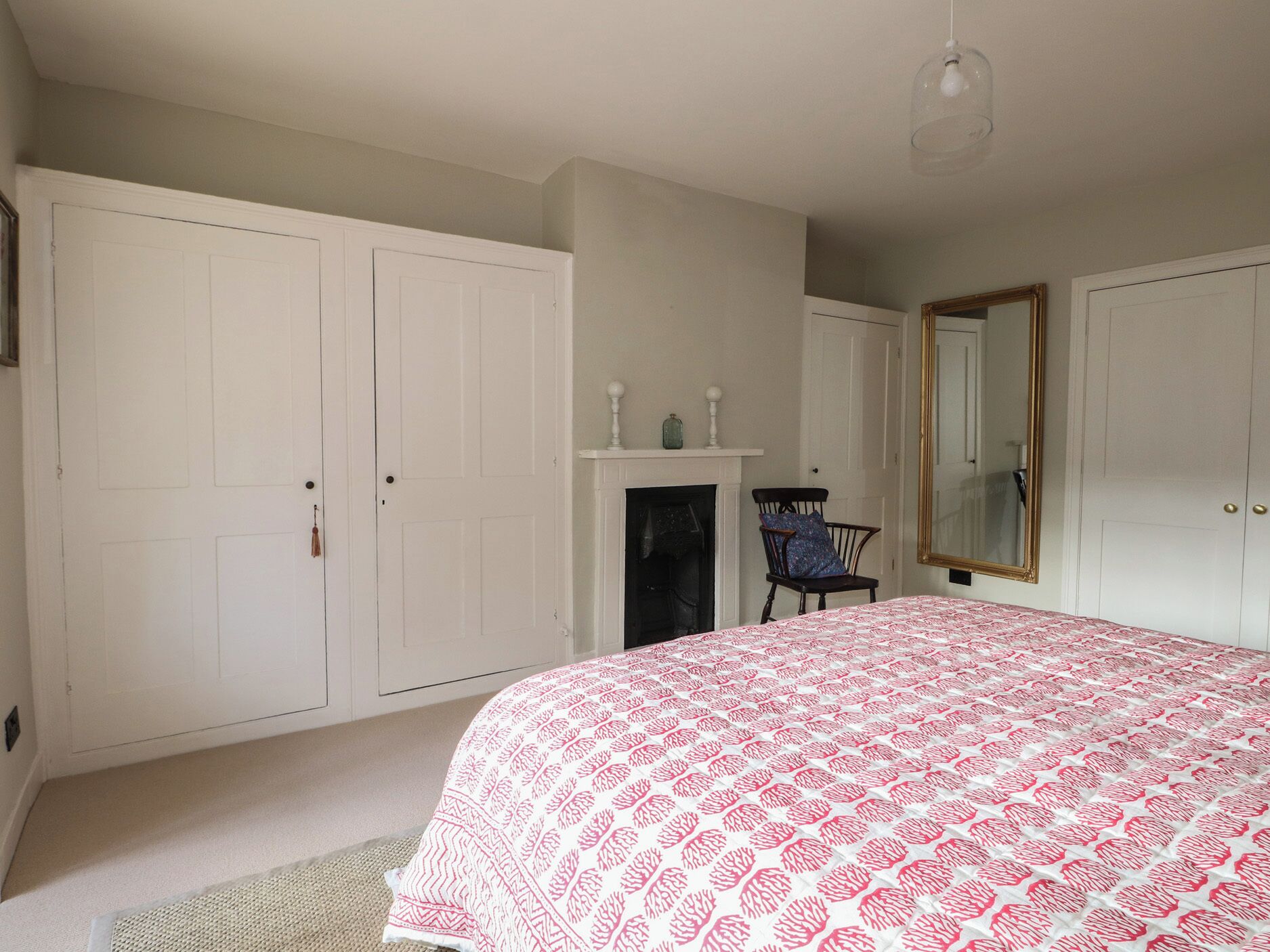 2 bedrooms, individually decorated, individually furnished, free WiFi