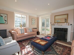 Living area - Rectory Cottage (Alton)