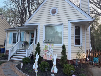 3-bedroom cozy cottage house in serene Mechanicsville