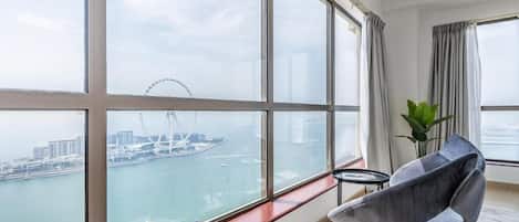 Apartment, Balcony, Sea View | Interior